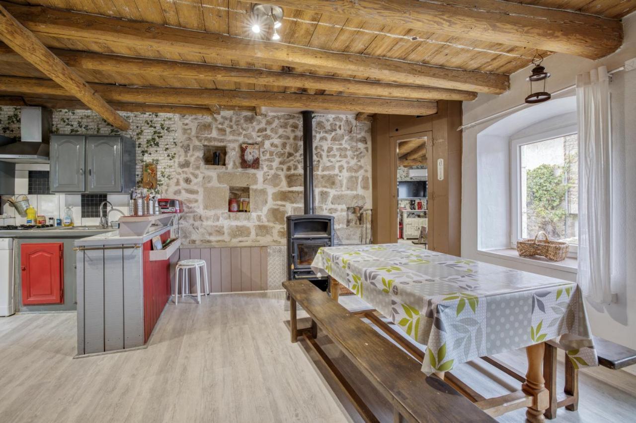 Maison Charmante A Valprivas Avec Jardin Prive. Екстериор снимка